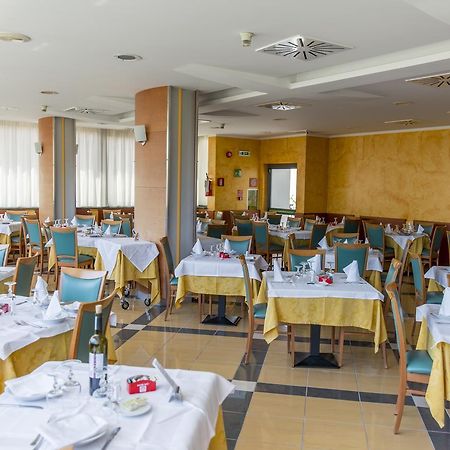 Hotel Atlas 阿尔巴·阿德里亚蒂卡 外观 照片